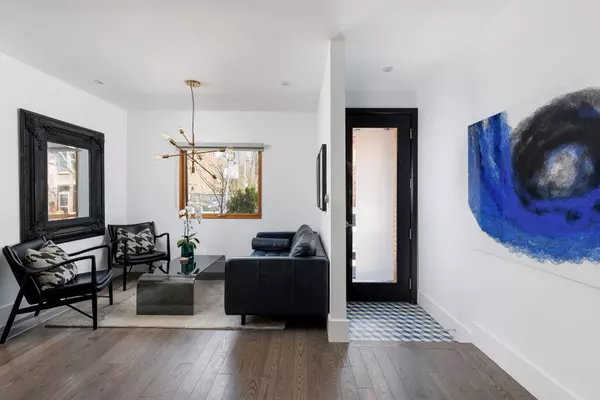 Toronto E01, ON M4M 2C8,128 Hamilton ST