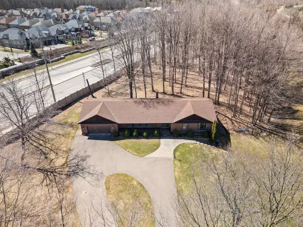 16 Millwood Pkwy, Vaughan, ON L4H 4X5