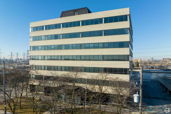 10 Kelfield ST, Toronto W10, ON M9W 5A2