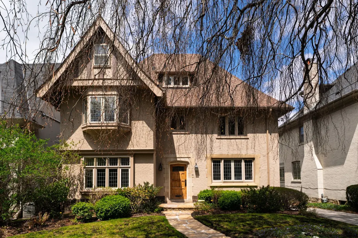 Toronto C09, ON M4T 1C5,60 Rosedale Heights DR