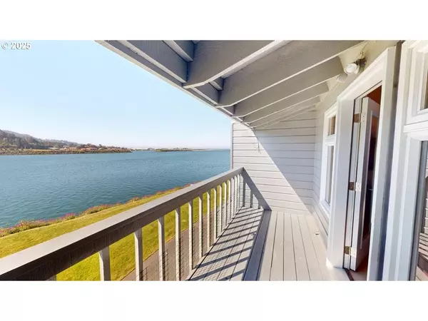 94304 WEDDERBURN LOOP #436, Gold Beach, OR 97444