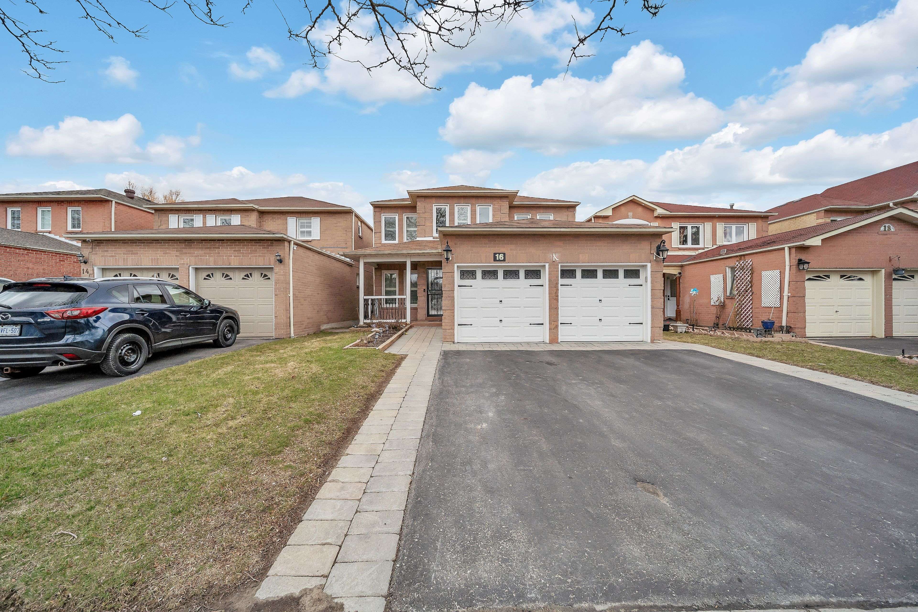 Ajax, ON L1T 3L2,16 Sullivan DR