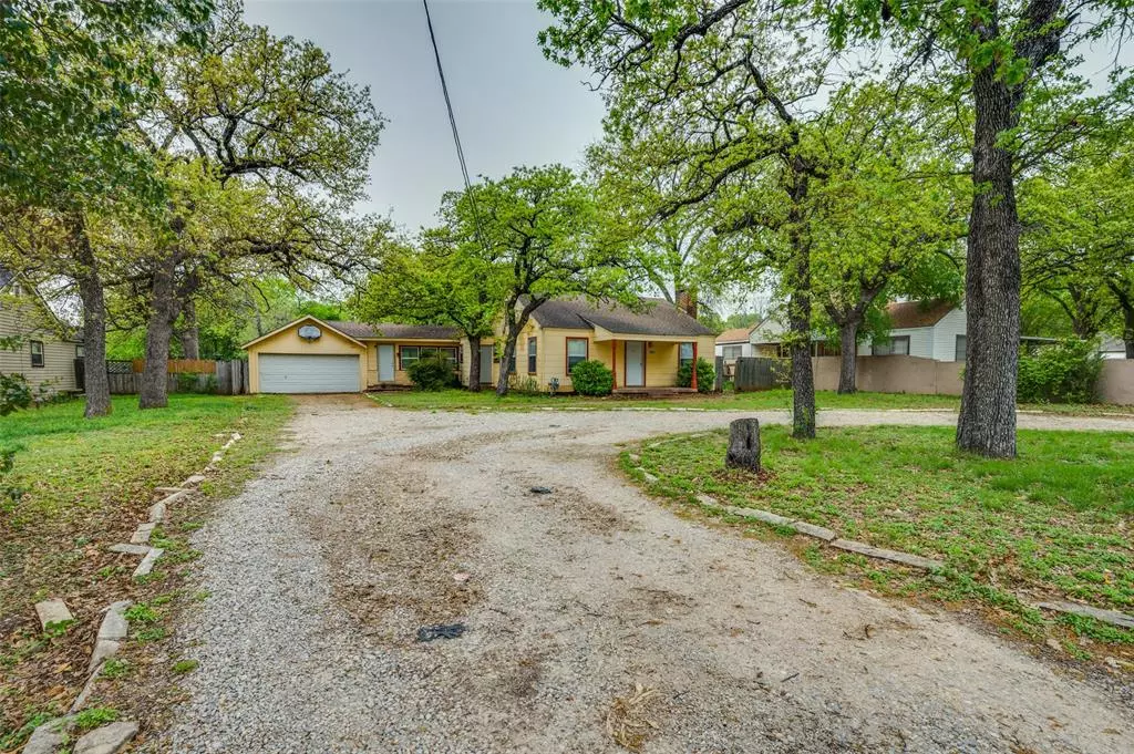 River Oaks, TX 76114,1021 Roberts Cut Off Road