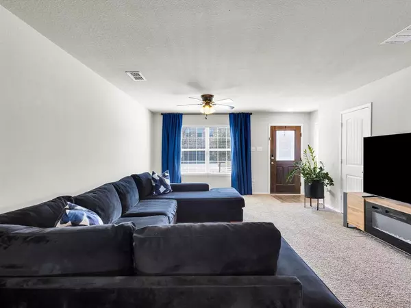 Fort Worth, TX 76179,6348 Sloop Street