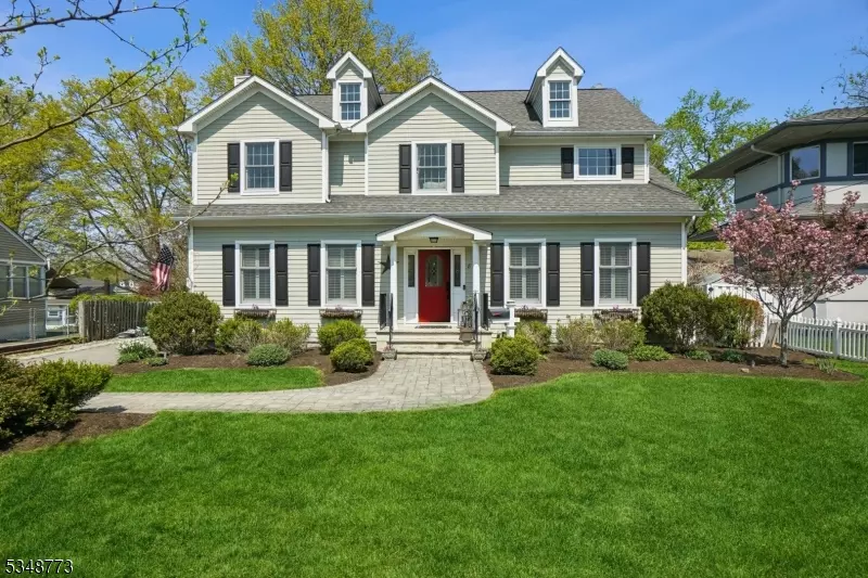 8 Buckingham Dr, Madison Boro, NJ 07940