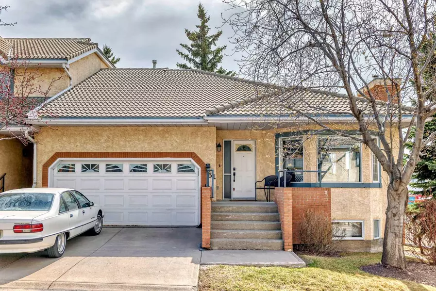 51 Richelieu CT Southwest, Calgary, AB T3E7E9