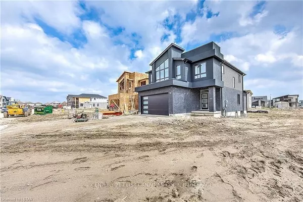 London South, ON N6M 0K3,249 HESSELMAN CRES
