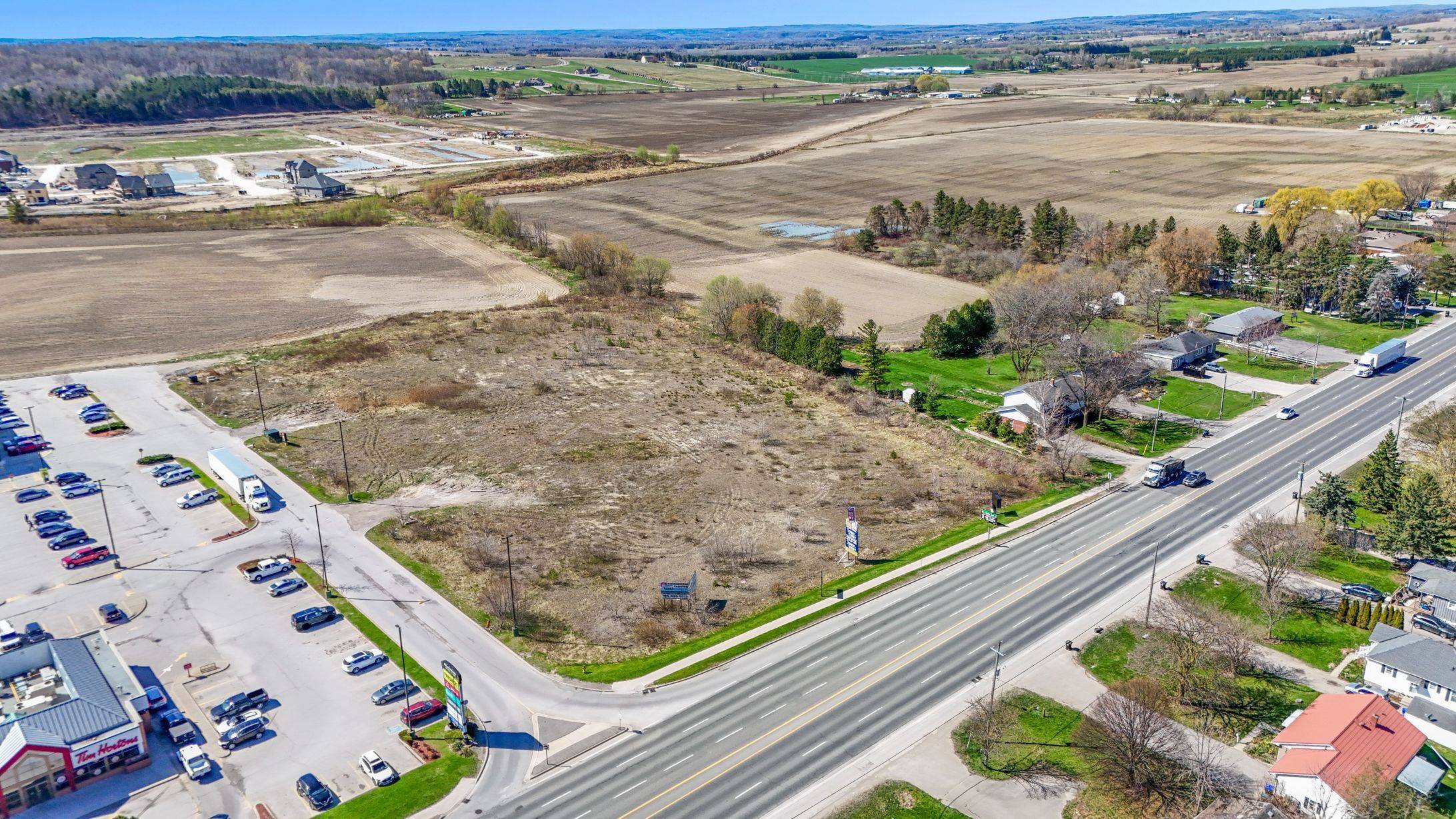 New Tecumseth, ON L9R 2A9,149 Young ST