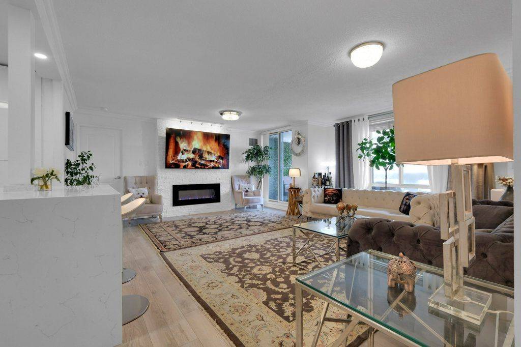 Markham, ON L3T 4T6,50 Inverlochy BLVD #804