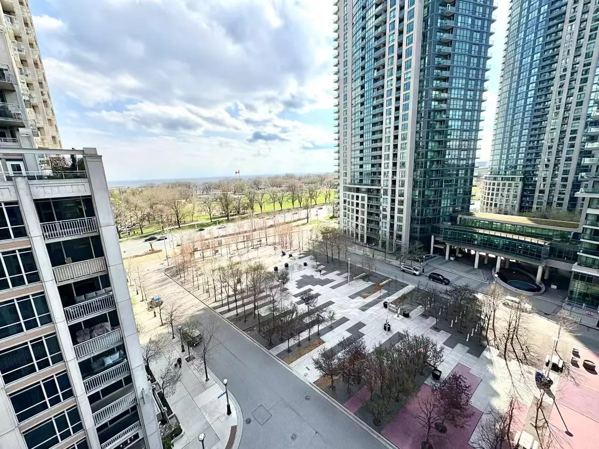 Toronto C01, ON M5V 0C2,35 Bastion ST #1209