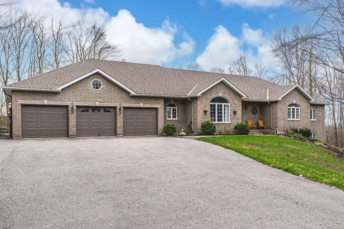 Oro-medonte, ON L0L 2L0,5 Maple Ridge RD