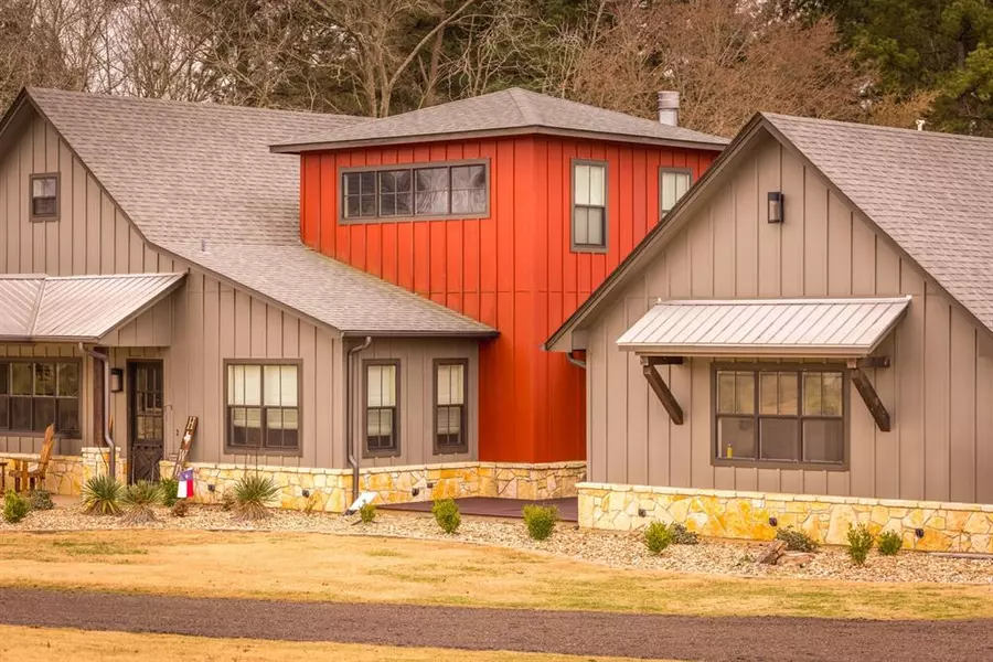 555 Hunt, Gladewater, TX 75647