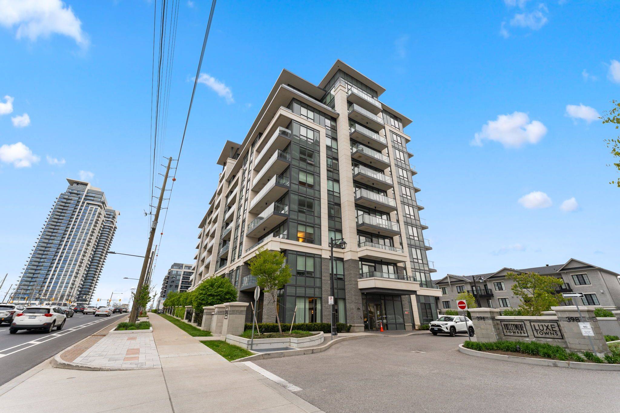 Richmond Hill, ON L4B 0G7,396 Highway 7 AVE E #303