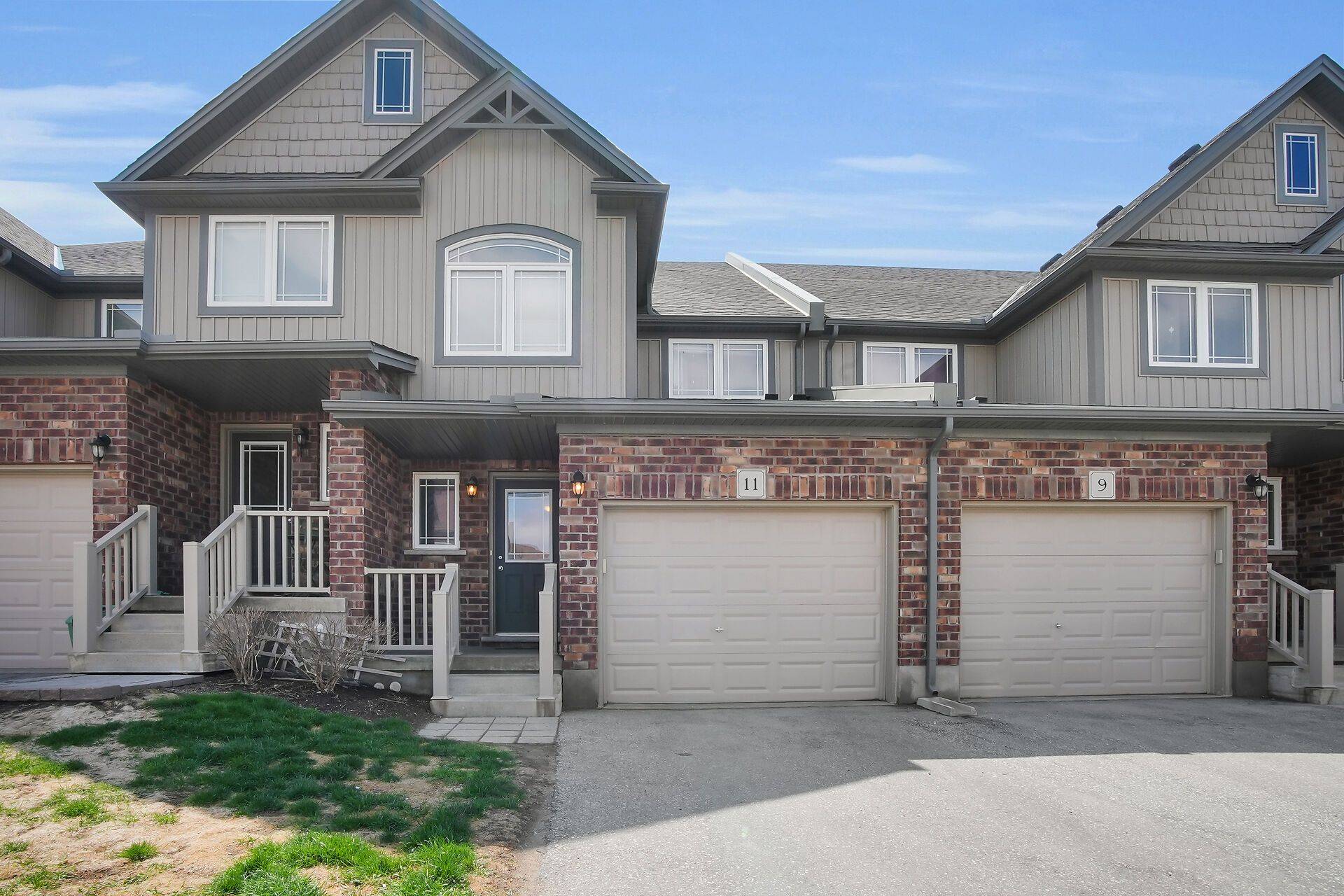 1220 Riverbend RD #11, London South, ON N6K 0G5