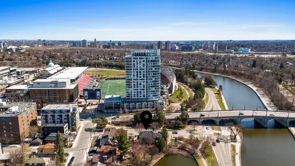 Glebe - Ottawa East And Area, ON K1S 3N3,380 Queen Elizabeth PL