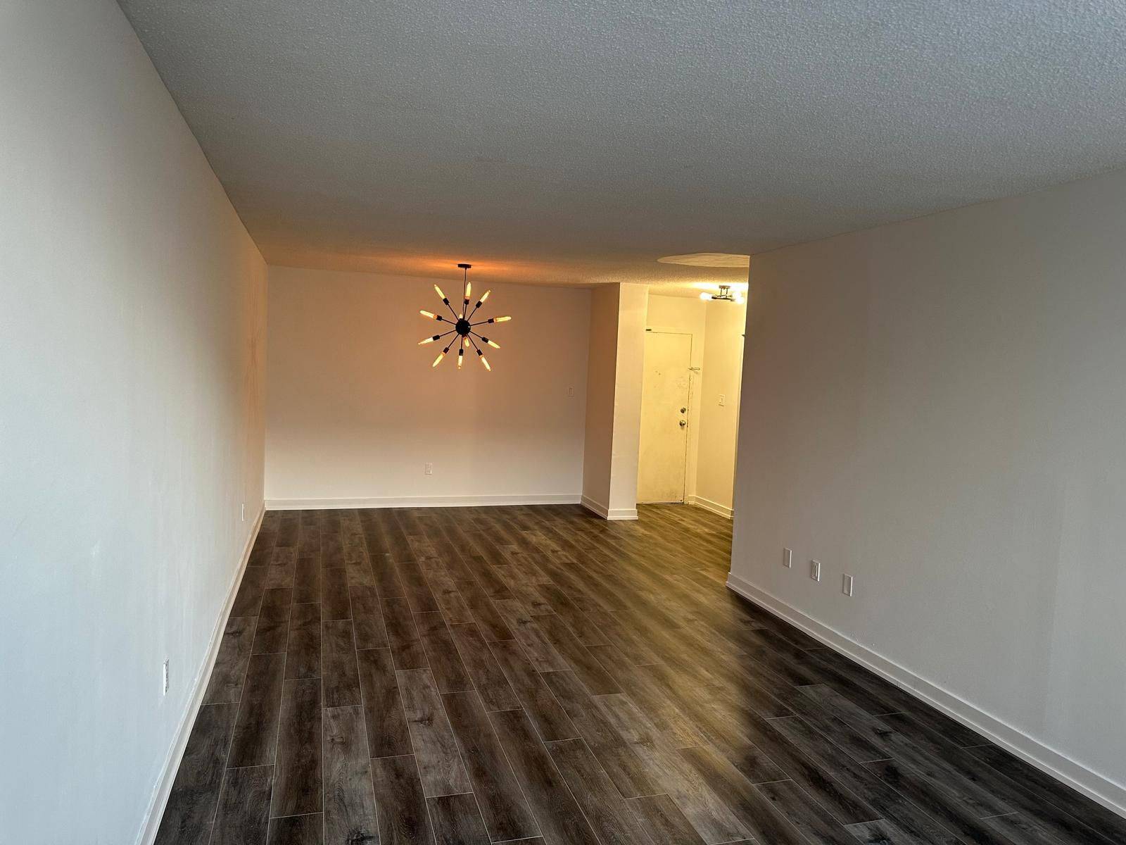 Toronto W09, ON M9R 1S8,320 Dixon RD #1616