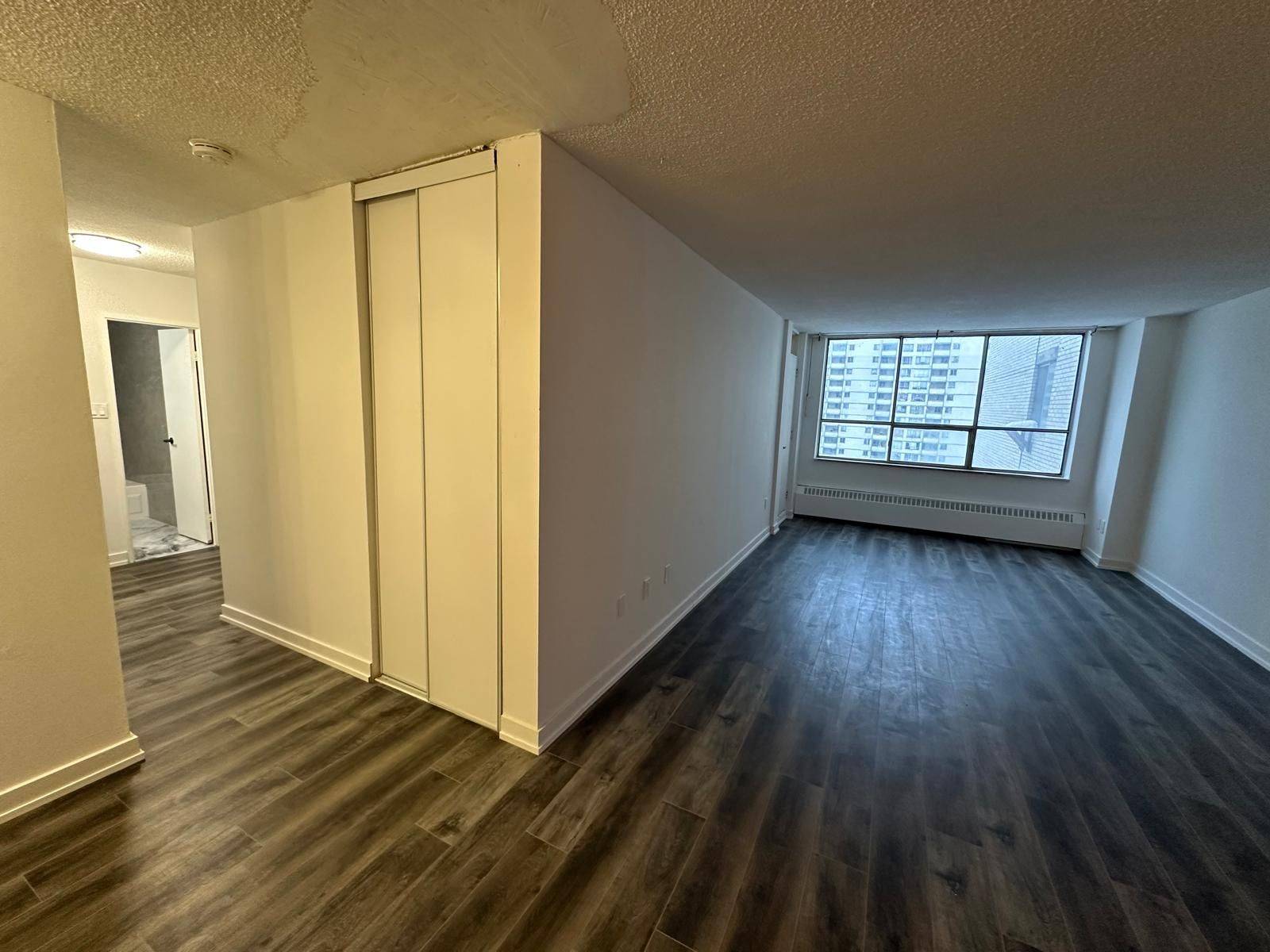 Toronto W09, ON M9R 1S8,320 Dixon RD #1616
