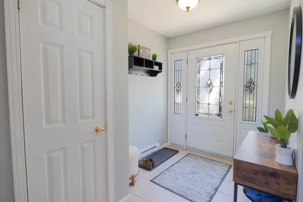 Hastings Highlands, ON K0L 2A0,451 West Diamond Lake RD