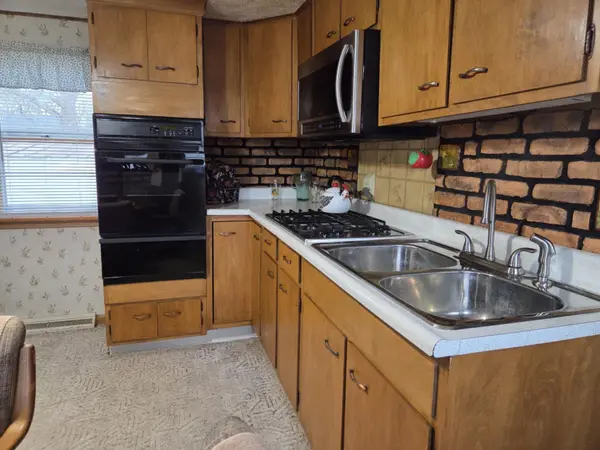 Leaf River, IL 61047,303 E FIRST Street