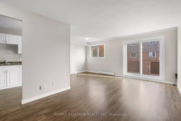 Tillsonburg, ON N4G 3L5,185 Lisgar AVE #306