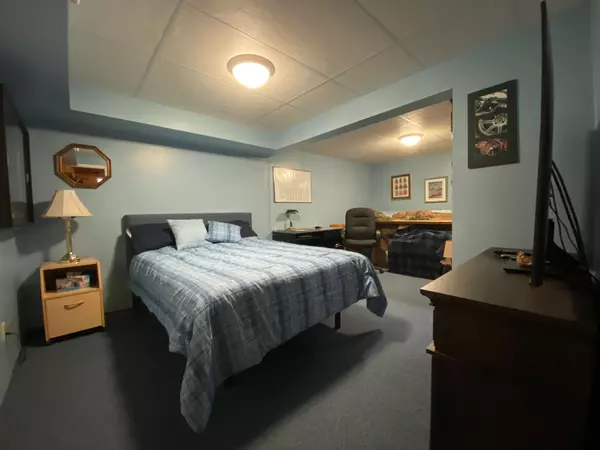 South Stormont, ON K0C 1M0,8 Ault DR N