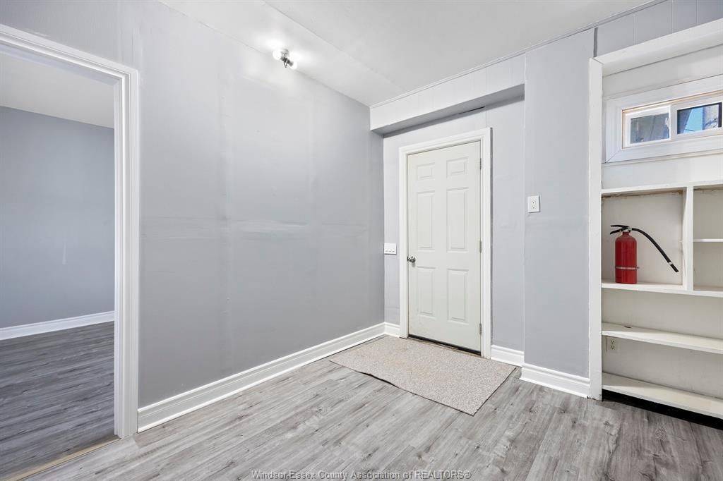 Windsor, ON N9C 3H5,761 St Antoine ST