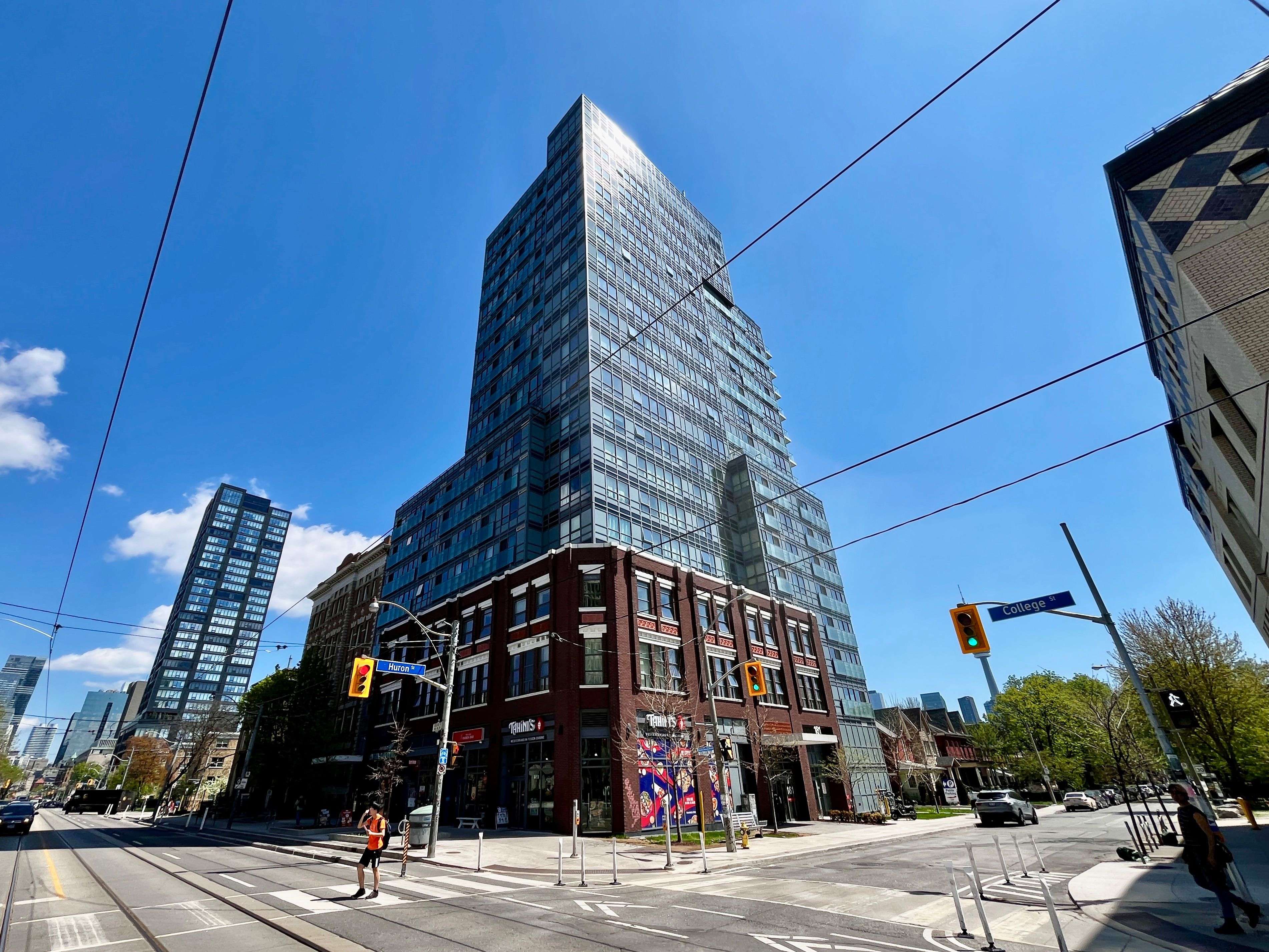 Toronto C01, ON M5T 2B6,181 Huron ST #UPH4
