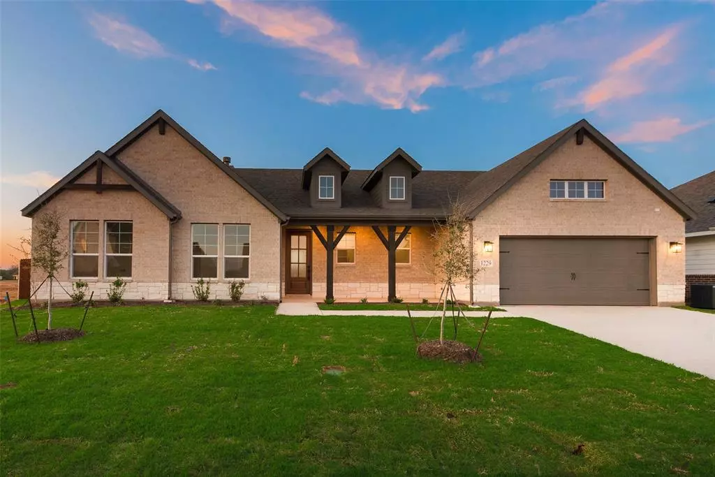 Springtown, TX 76082,1229 Comal Lane