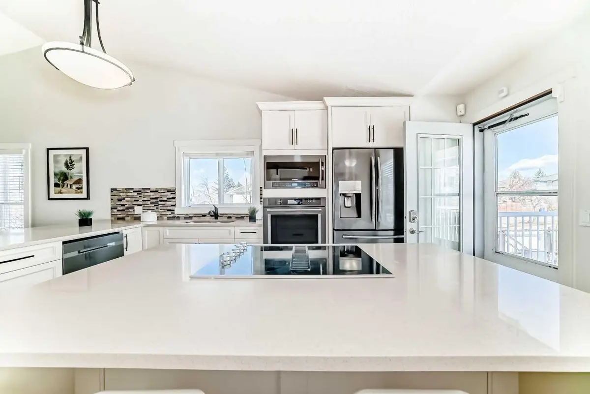 Calgary, AB T3G 3V3,92 Citadel DR NW