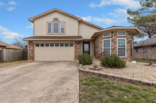 6628 Aztec Court,  Lake Worth,  TX 76135