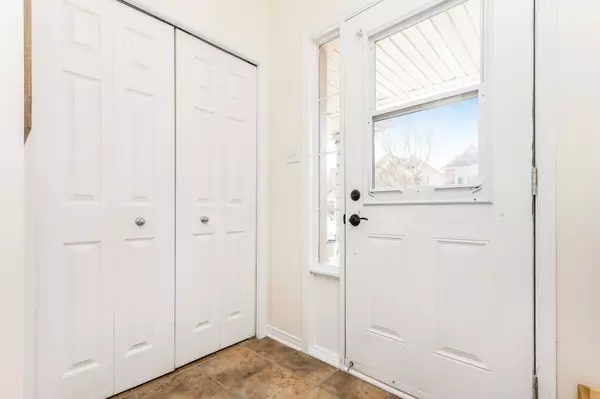 Orleans - Cumberland And Area, ON K4A 5B3,166 TRAIL SIDE CIR