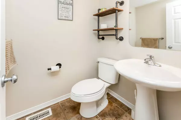 Orleans - Cumberland And Area, ON K4A 5B3,166 TRAIL SIDE CIR