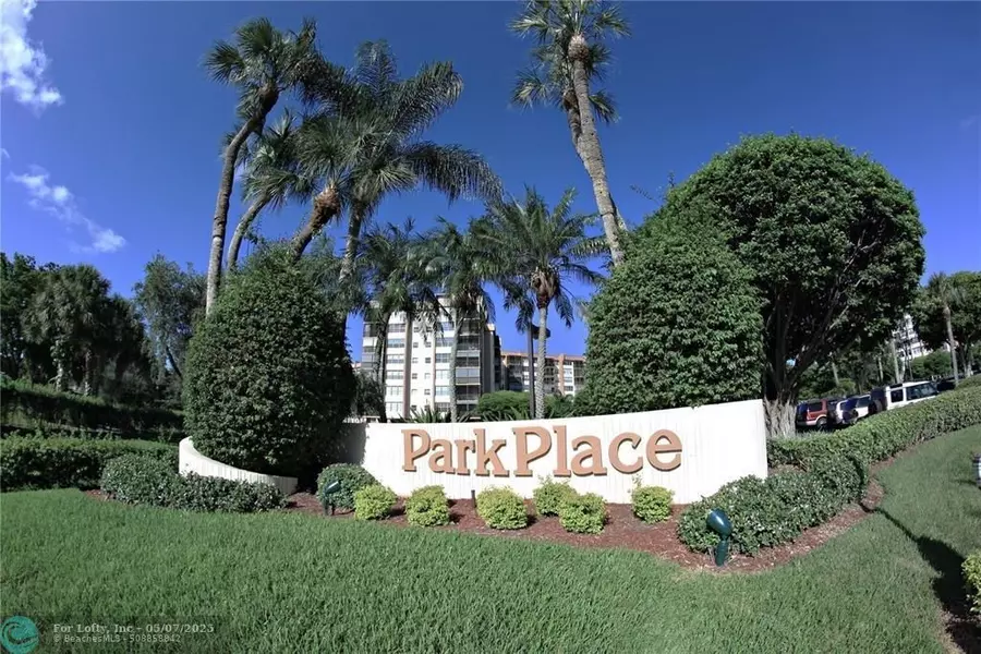 900 Saint Charles Pl #216, Pembroke Pines, FL 33026