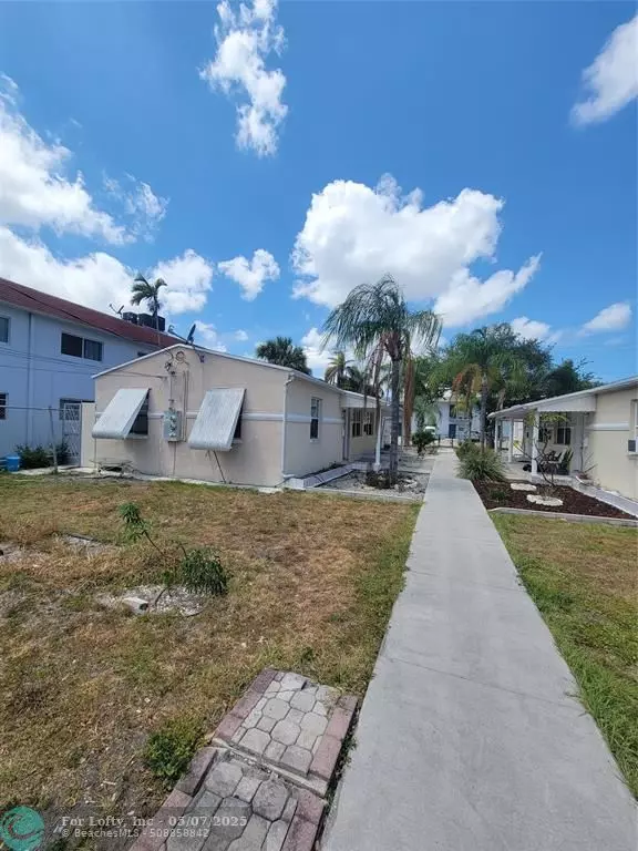 Hollywood, FL 33020,1824 Johnson St