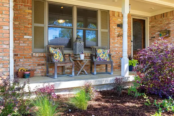 Dallas, TX 75248,7617 La Sobrina Drive