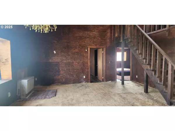 Long Creek, OR 97856,400 E MAIN ST
