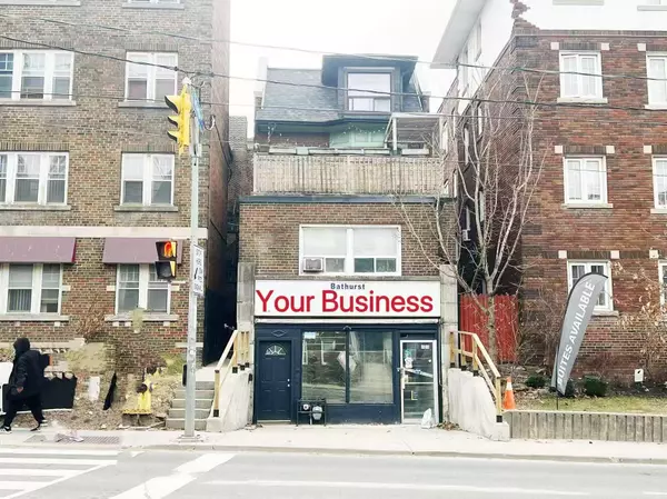 Toronto C03, ON M5P 3H3,1552 Bathurst ST #Ground