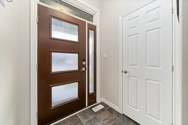 Belleville, ON K8N 0J2,58 Cottonwood DR