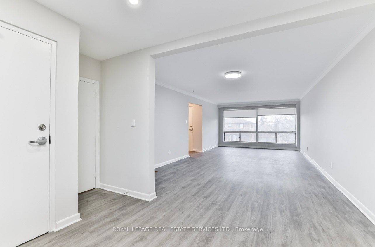 Toronto W05, ON M3K 1C3,72 Winston Park BLVD #3