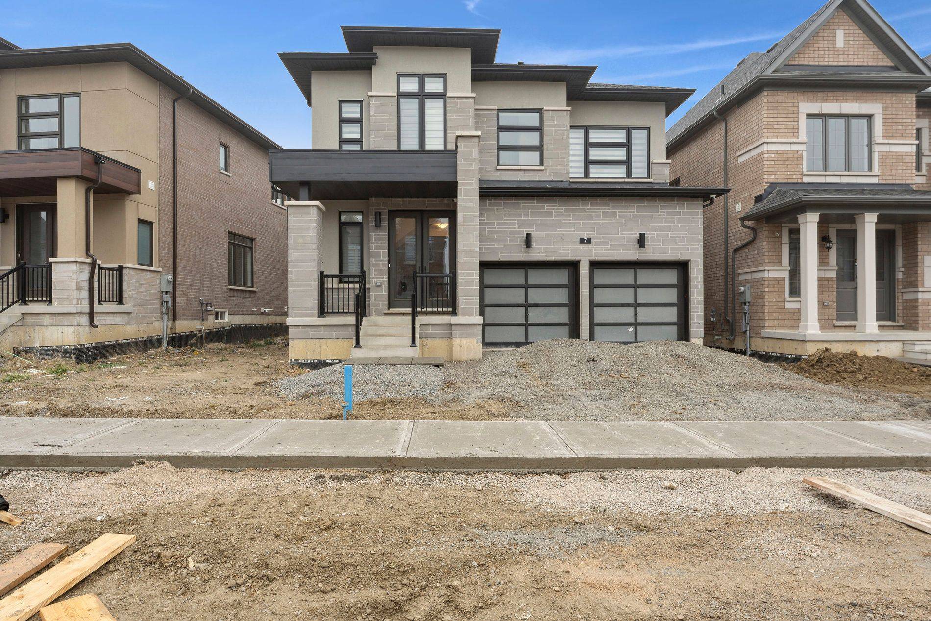 7 Kessler DR, Brampton, ON L6R 0B8