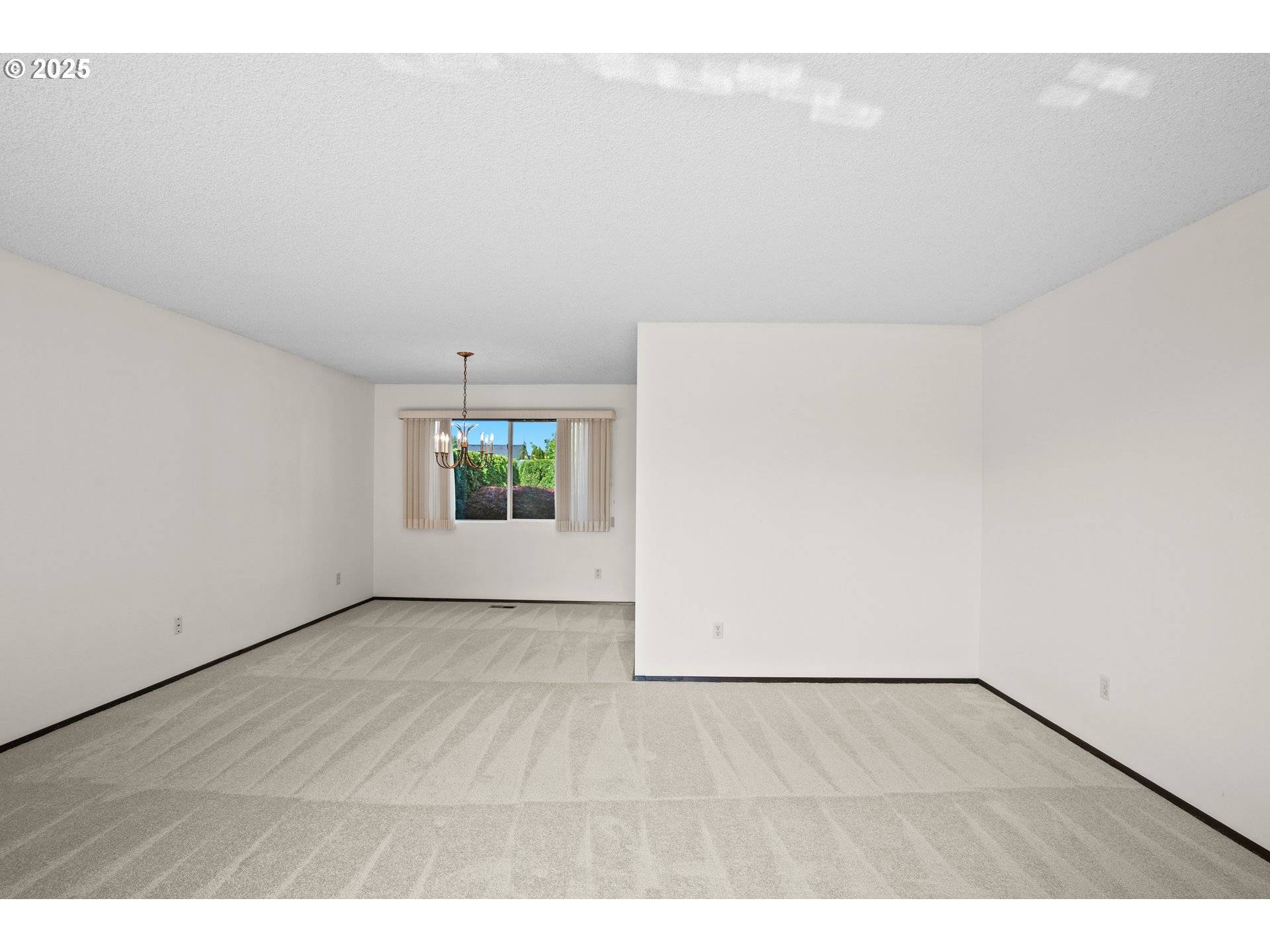 Tigard, OR 97224,10365 SW HIGHLAND DR
