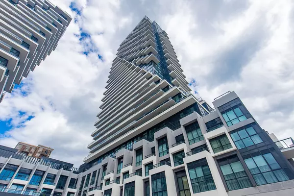 30 Inn On The Park DR #3410, Toronto C13, ON M3C 0P7