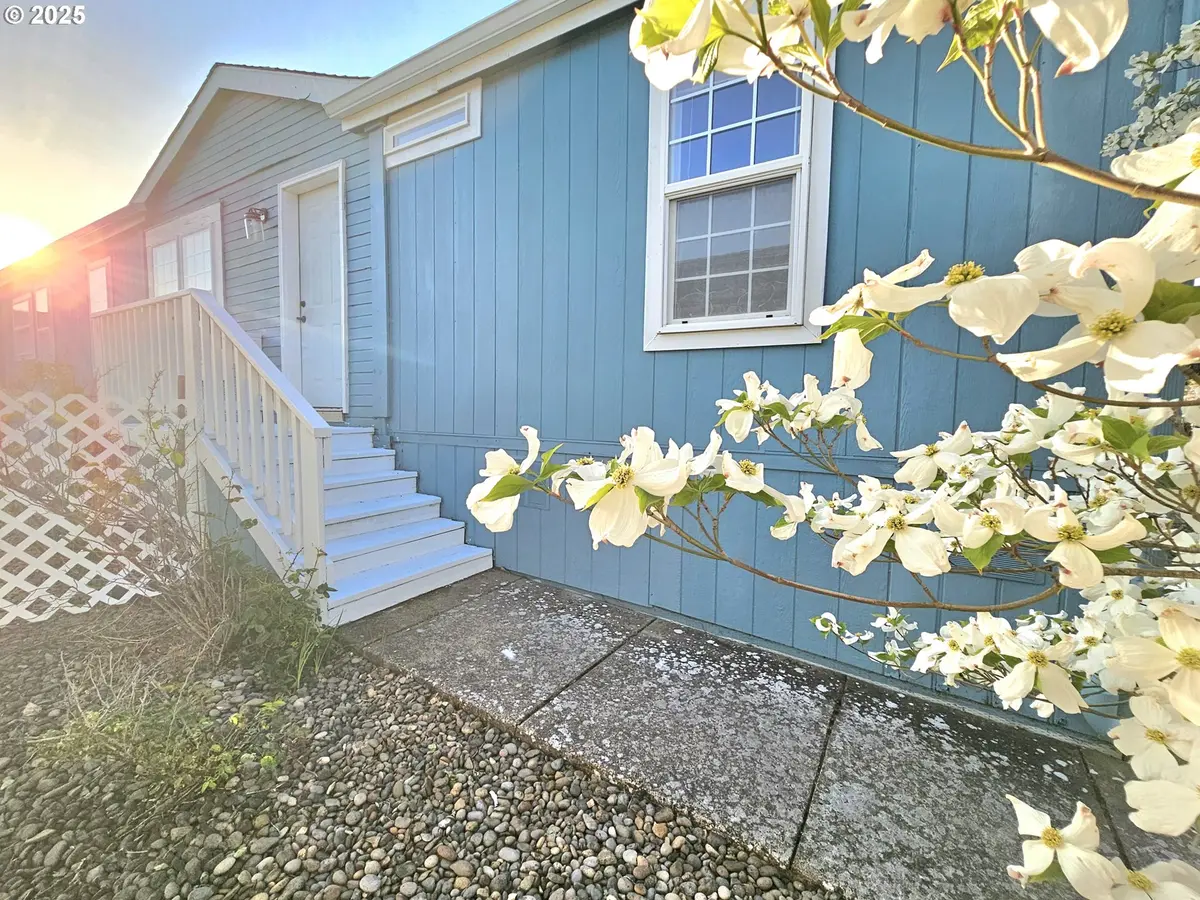 1699 N TERRY ST #265, Eugene, OR 97402