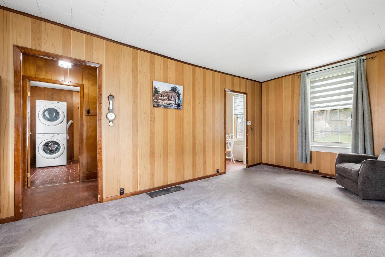 Owen Sound, ON N4K 2M5,1245 2nd AVE E