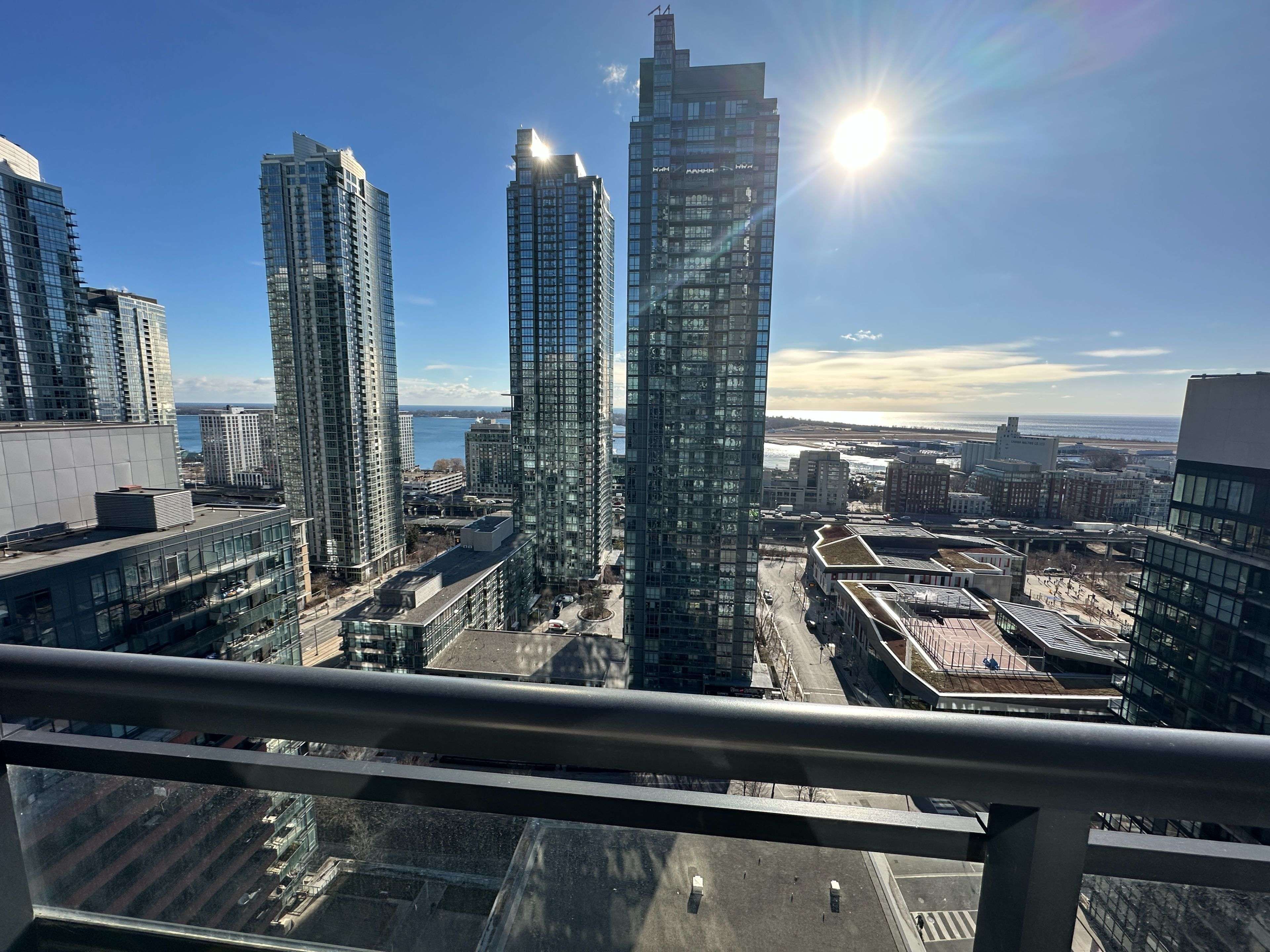 Toronto C01, ON M5V 3Z1,25 Telegram Mews #2507
