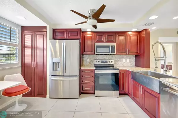 Coconut Creek, FL 33066,1805 Eleuthera Pt #A4