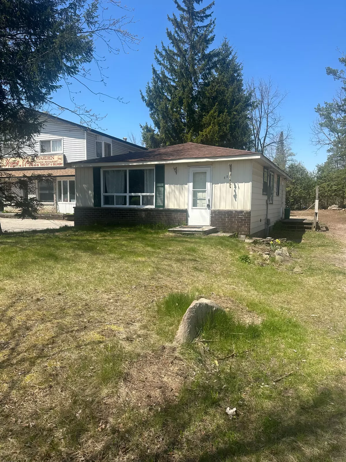 Innisfil, ON L9S 2C2,912 Innisfil Beach RD