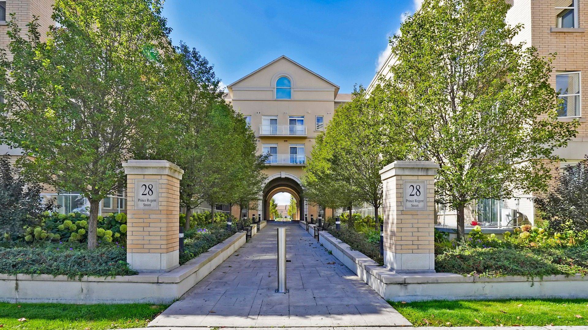 Markham, ON L6C 0V5,28 Prince Regent ST #347