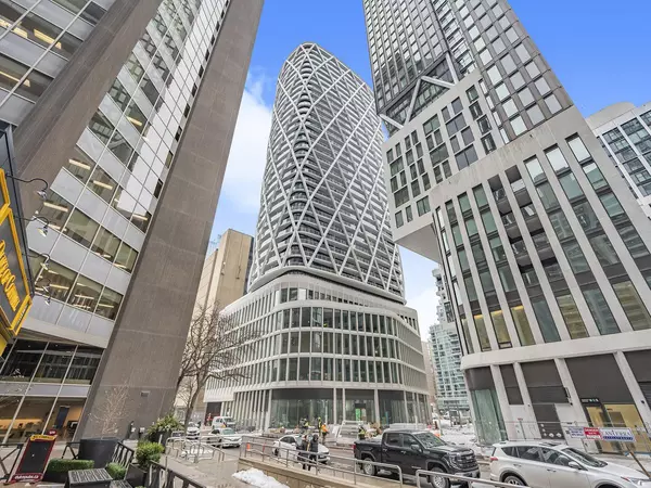 Toronto C01, ON M5T 1T4,234 Simcoe ST #201