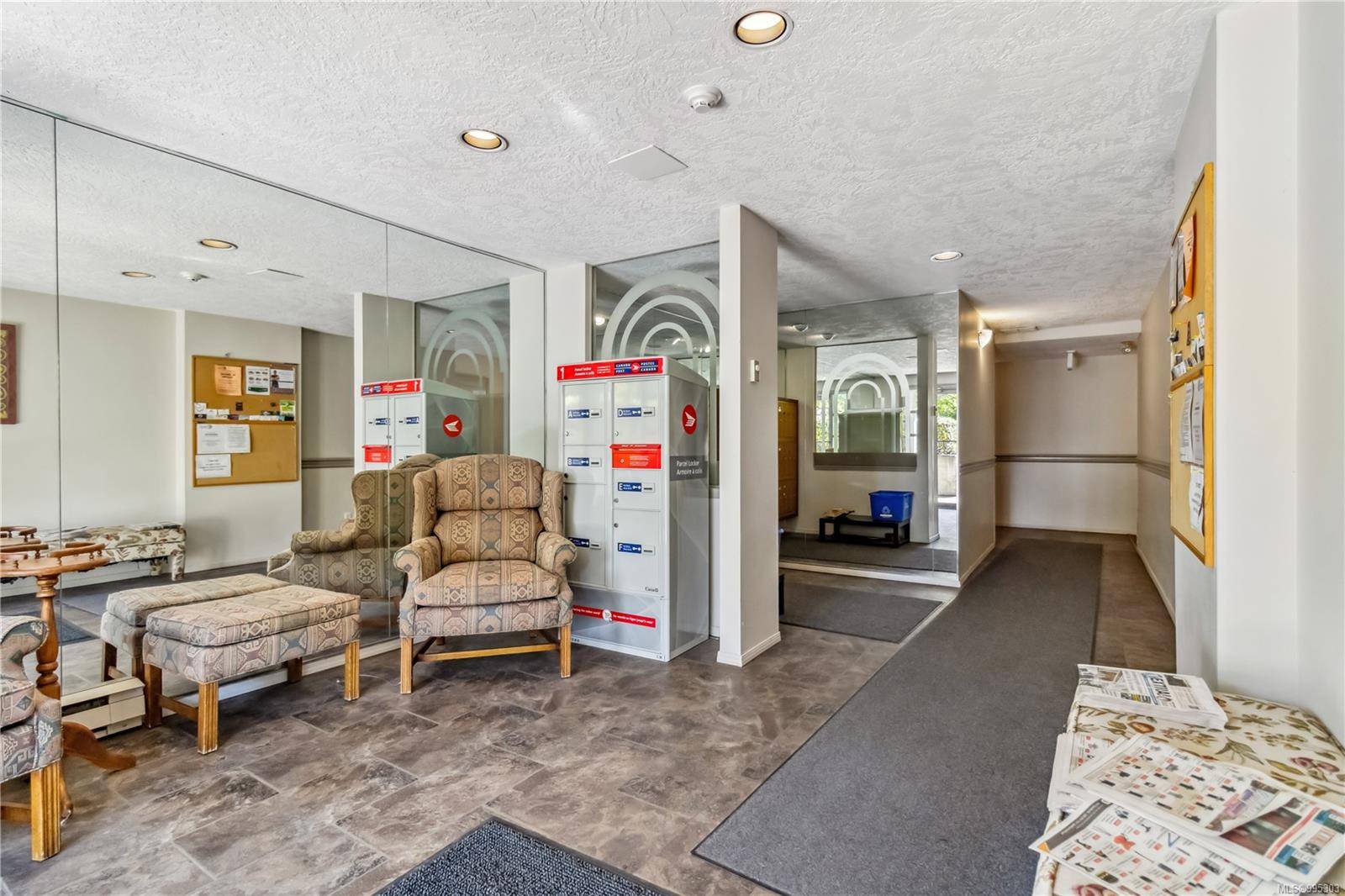 Victoria, BC V8T 3Y8,2647 Graham St #301